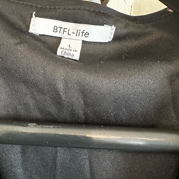 Beautiful, colourful sequins wrap dress in new condition from Nordstrom - Picture 8 of 14